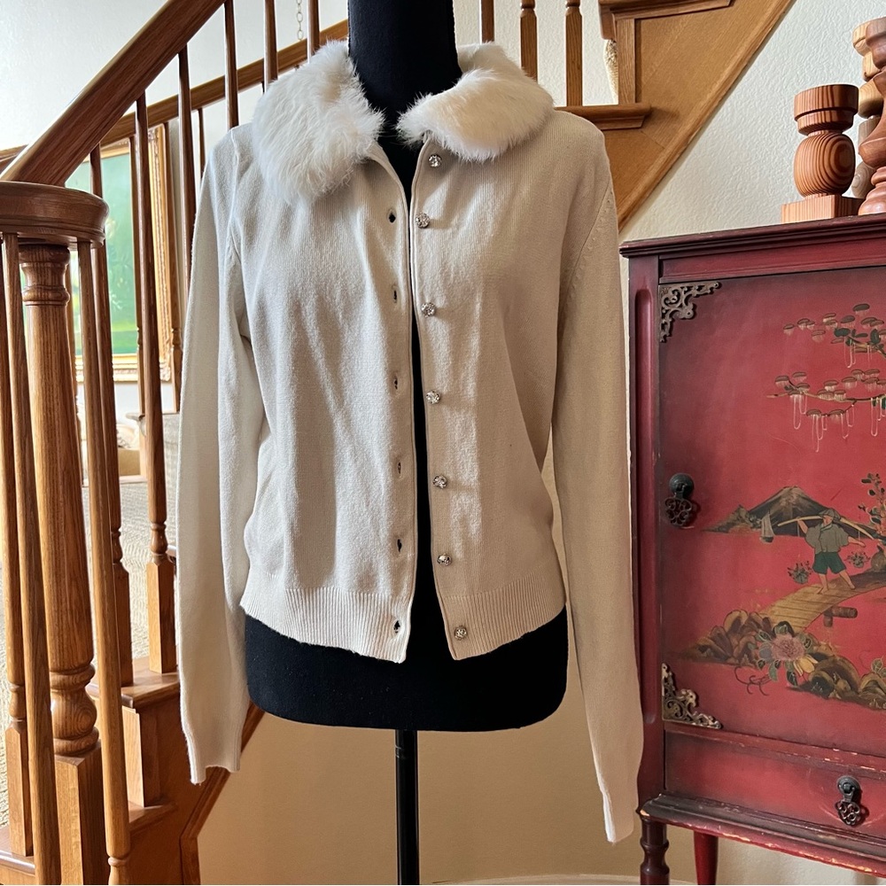 Fred Women's Cream Cardigan with Faux Fur Collar